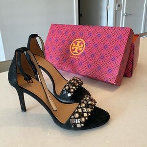 Suede Tory Burch heels, size 6